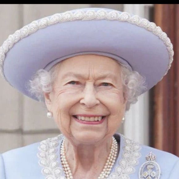 Wall Decor | Queen Elizabeth 8x1 Laminated Photo 6006 | Poshmark